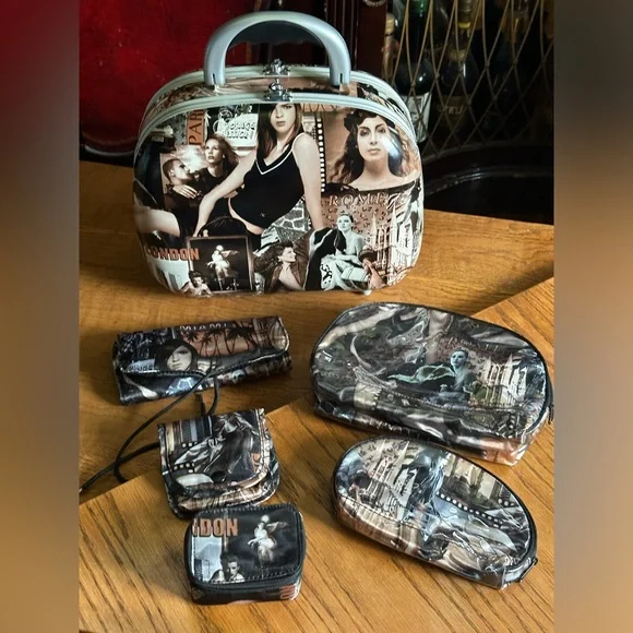 Vintage travel makeup case - Picture 2 of 14